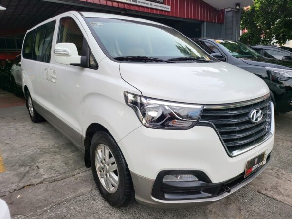 2019 Hyundai Grand Starex 2.5 Gold Casa Maintained A/T - Image 8