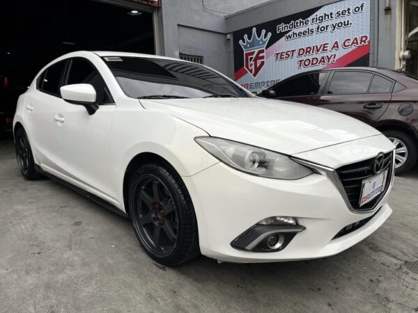 2015 Mazda 3 Hatchback 1.5 Skyactiv A/T - Image 8