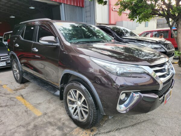 2017 Toyota Fortuner 2.4 V Diesel A/T - Image 8