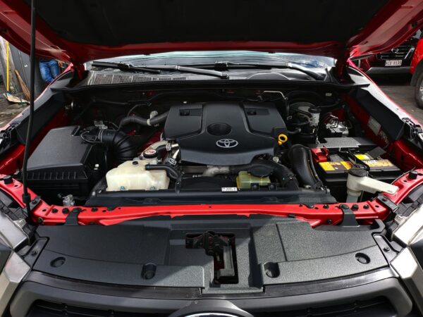 2021 Toyota Hilux 2.4 G Casa Maintained A/T - Image 9