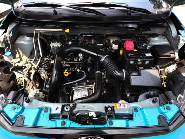 2023 Toyota Raize 1.0 Turbo 15K KM A/T - Image 9