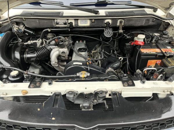 2017 Mitsubishi Adventure 2.5 GLS Sport M/T - Image 9