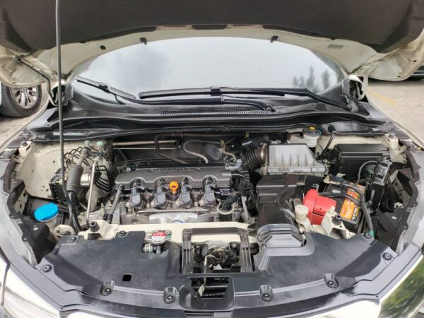 2021 Honda HR-V 1.8 RS A/T - Image 9