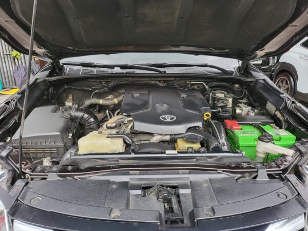 2018 Toyota Fortuner 2.4 G Diesel A/T - Image 9