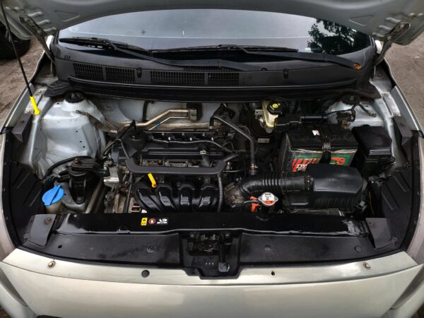 2019 Hyundai Reina 1.4 GL A/T - Image 9