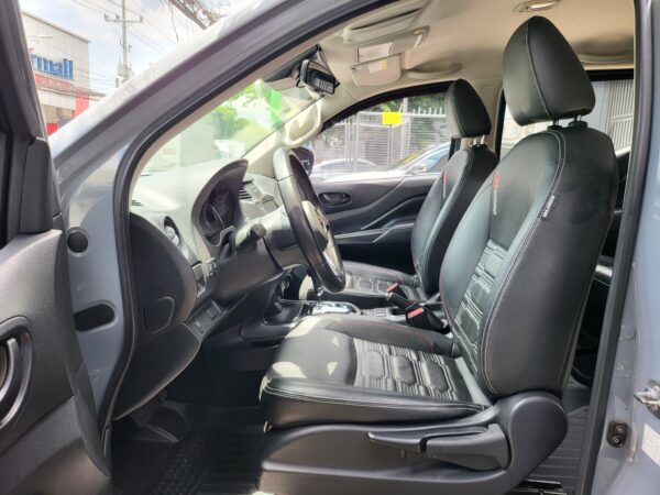 2022 Nissan Navara 2.5 Pro 4x 4x4 30K KM A/T - Image 10