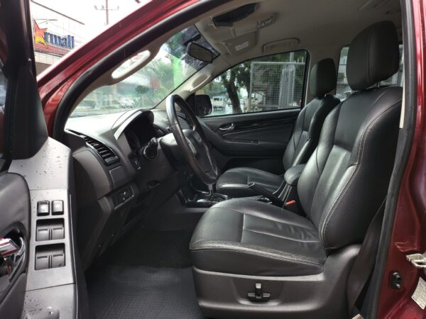 2017 Isuzu Mu-x 2.5 LS-A A/T - Image 10