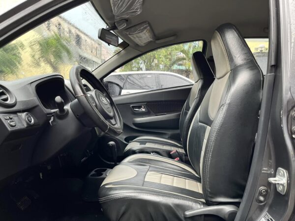 2021 Toyota Wigo 1.0 G A/T - Image 10