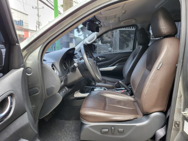 2019 Nissan Terra 2.5 VL A/T - Image 10