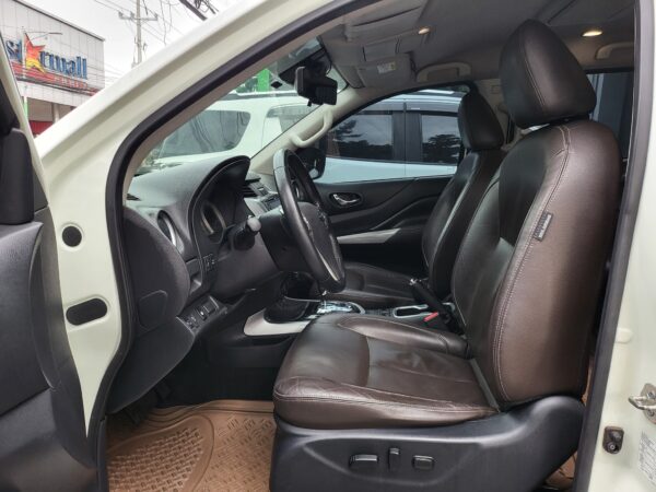 2019 Nissan Terra 2.5 VL 4x4 A/T - Image 10
