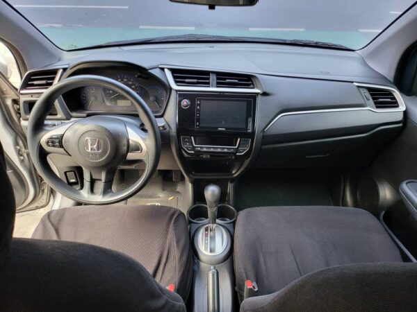 2020 Acquired  Honda Mobilio1.5 V A/T - Image 11