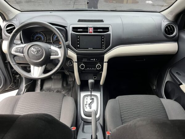 2023 Toyota Rush 1.5 GR-S A/T - Image 11