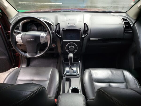 2017 Isuzu Mu-x 2.5 LS-A A/T - Image 11