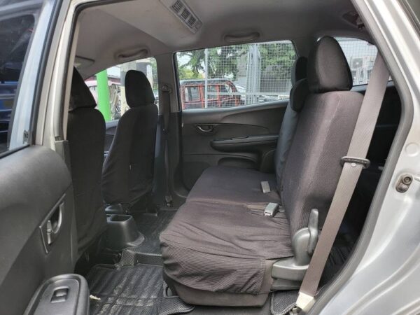 2020 Acquired  Honda Mobilio1.5 V A/T - Image 12