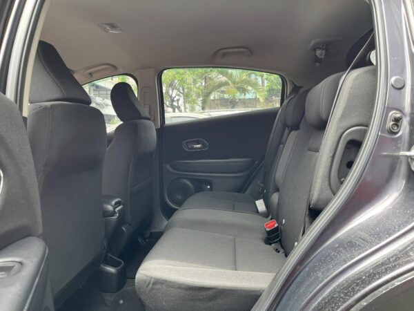 2018 Acq. Honda HR-V 1.8 E Casa Maintained A/T - Image 12