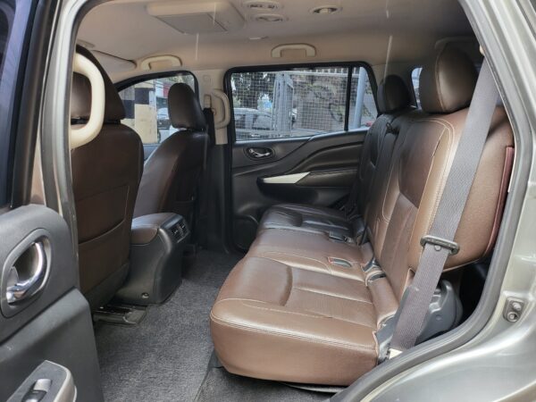 2019 Nissan Terra 2.5 VL A/T - Image 12