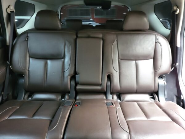 2019 Nissan Terra 2.5 VL 4x4 A/T - Image 12