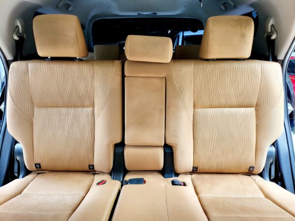 2016 Toyota Fortuner 2.7 G Gas A/T - Image 13