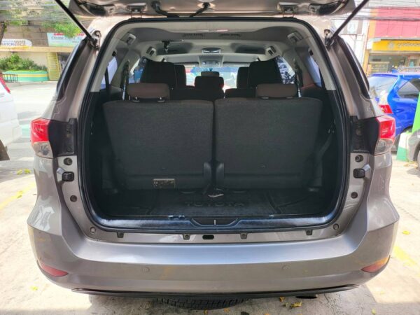 2019 Toyota Fortuner 2.4 G Diesel A/T - Image 14