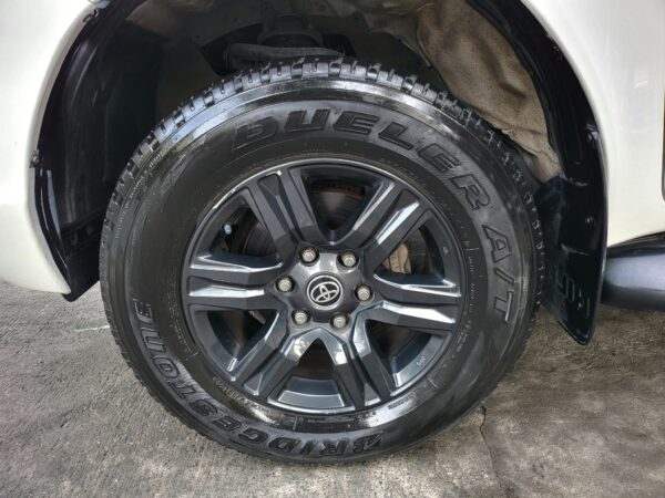 2022 Toyota Hilux 2.4 G A/T - Image 15