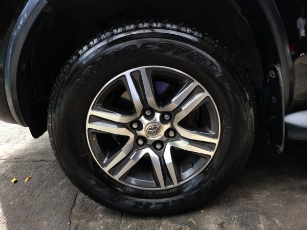 2016 Toyota Fortuner 2.7 G Gas A/T - Image 15