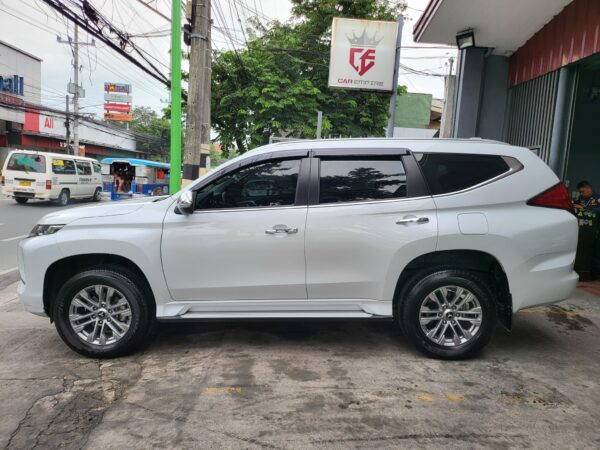 2024 Mitsubishi Montero Sport 2.4 GLX 10K KM M/T - Image 3
