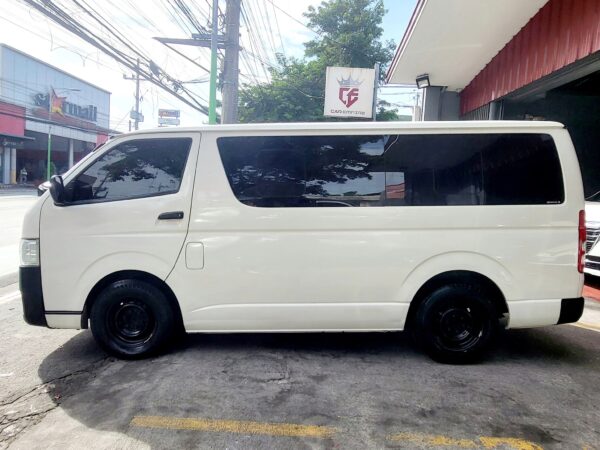 2022 Acquired Toyota Hiace Commuter 3.0 M/T - Image 3