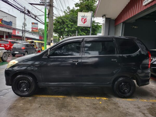 2011 Toyota Avanza 1.3 J M/T - Image 3
