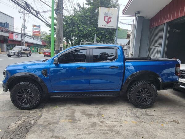 2023 Ford Ranger 2.0 Sport Loaded Raptor Look 4x4 A/T - Image 3