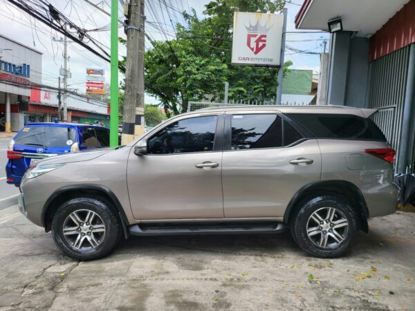 2019 Toyota Fortuner 2.4 G Diesel A/T - Image 3