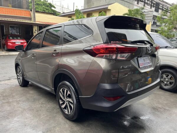 2019 Toyota Rush 1.5 E 20K KM A/T - Image 4