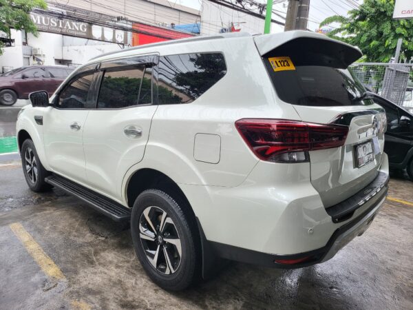 2024 Nissan Terra 2.5 VL Casa Maintained A/T - Image 4