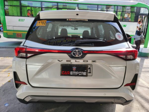 2022 Toyota Veloz 1.5 G A/T - Image 5