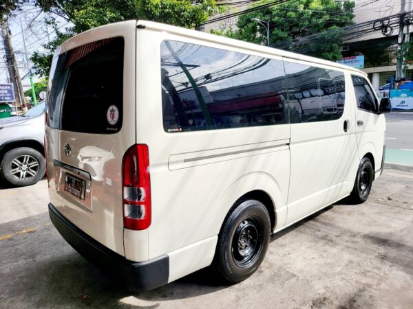 2022 Acquired Toyota Hiace Commuter 3.0 M/T - Image 6