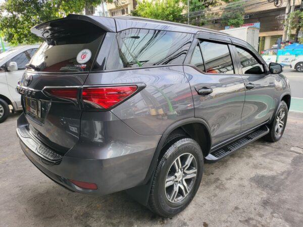 2018 Toyota Fortuner 2.4 G Diesel A/T - Image 6
