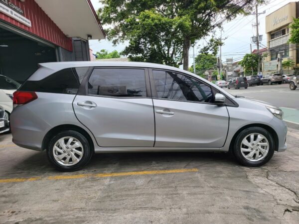 2020 Acquired  Honda Mobilio1.5 V A/T - Image 7