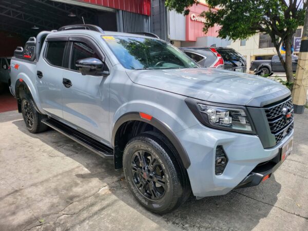2022 Nissan Navara 2.5 Pro 4x 4x4 30K KM A/T - Image 8