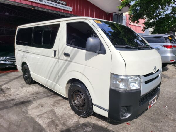 2022 Acquired Toyota Hiace Commuter 3.0 M/T - Image 8