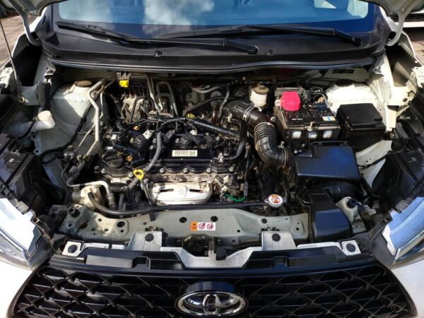 2022 Toyota Veloz 1.5 G A/T - Image 9