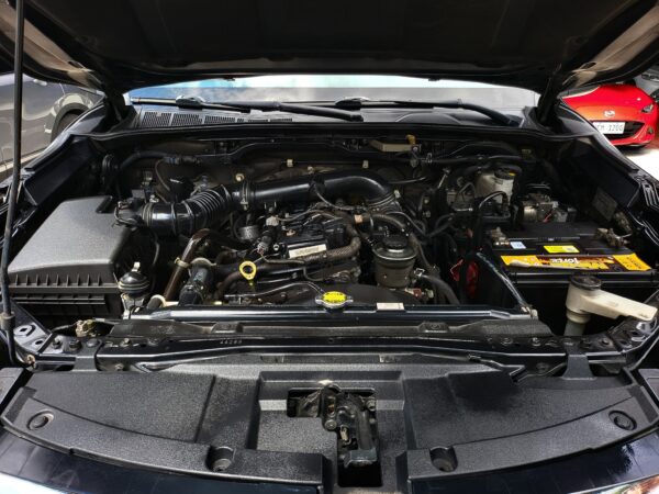 2016 Toyota Fortuner 2.7 G Gas A/T - Image 9