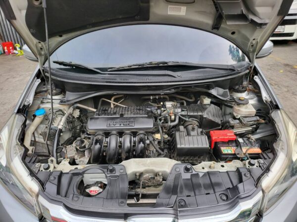 2020 Acquired  Honda Mobilio1.5 V A/T - Image 9