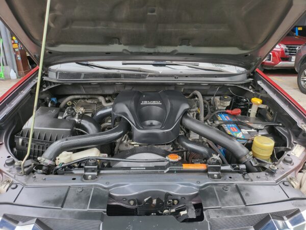 2016 Isuzu Mu-x 2.5 LS-A A/T - Image 9