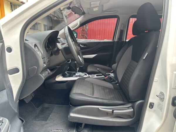 2024 Nissan Navara 2.5 VE A/T - Image 10