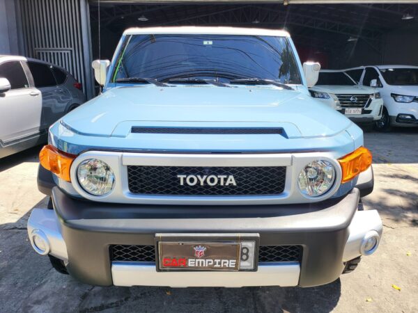2015  Toyota FJ Cruiser 4.0 4x4 Loaded A/T - Image 2