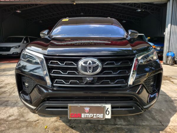 2021 Toyota Fortuner 2.4 V Diesel A/T - Image 2