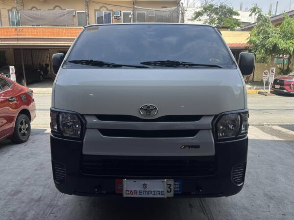 Toyota Hiace 2021 Commuter 3.0 M/T - Image 2