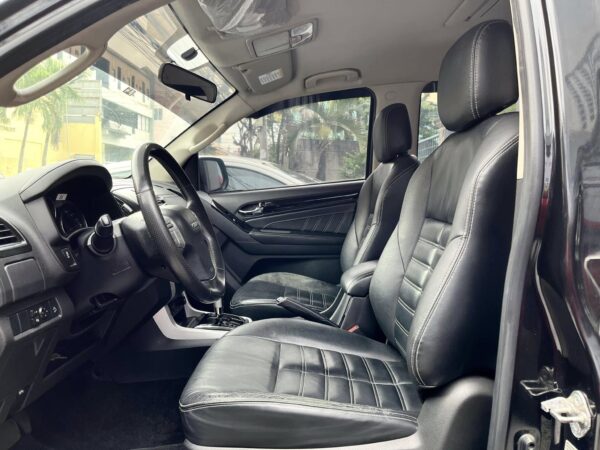 2018 Isuzu MU-X 3.0 Blue Power A/T - Image 10
