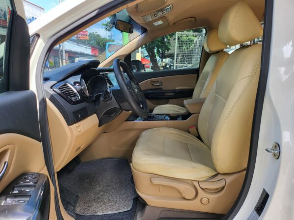 2016 Kia Grand Carnival 2.2 EX A/T - Image 10