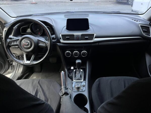 2017 Mazda 3 Sedan 1.5 Skyactiv A/T - Image 11