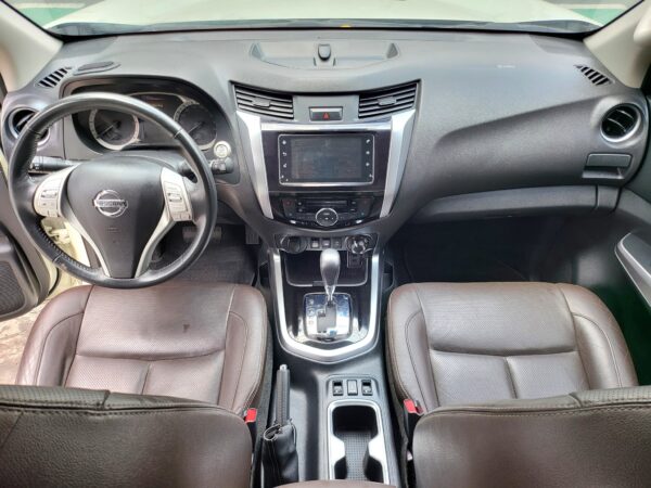 2019 Nissan Terra 2.5 VL 4x4 A/T - Image 11